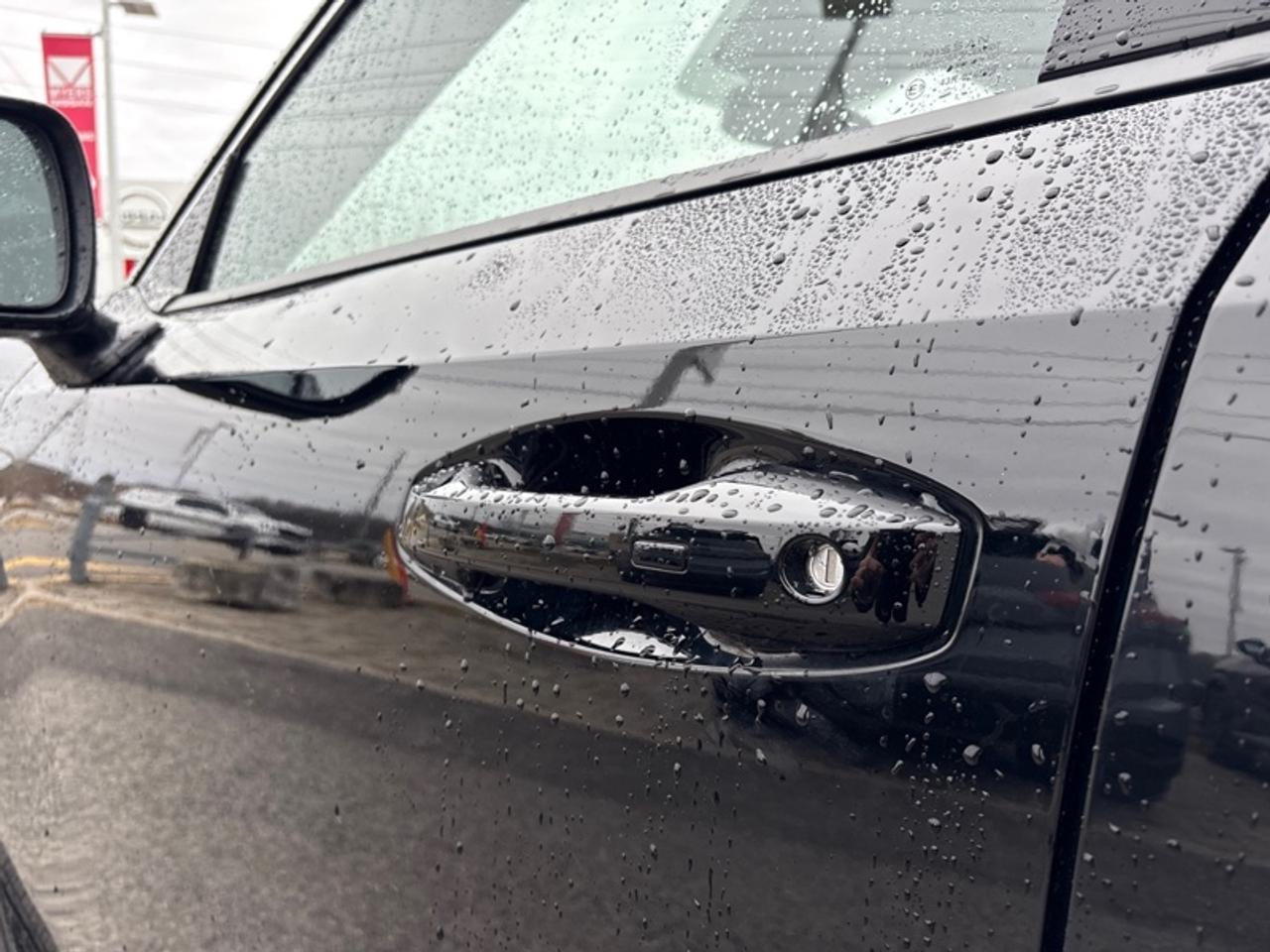 2025 Nissan Kicks SR  Rates avail as low as 2.99% (OAC) Photo