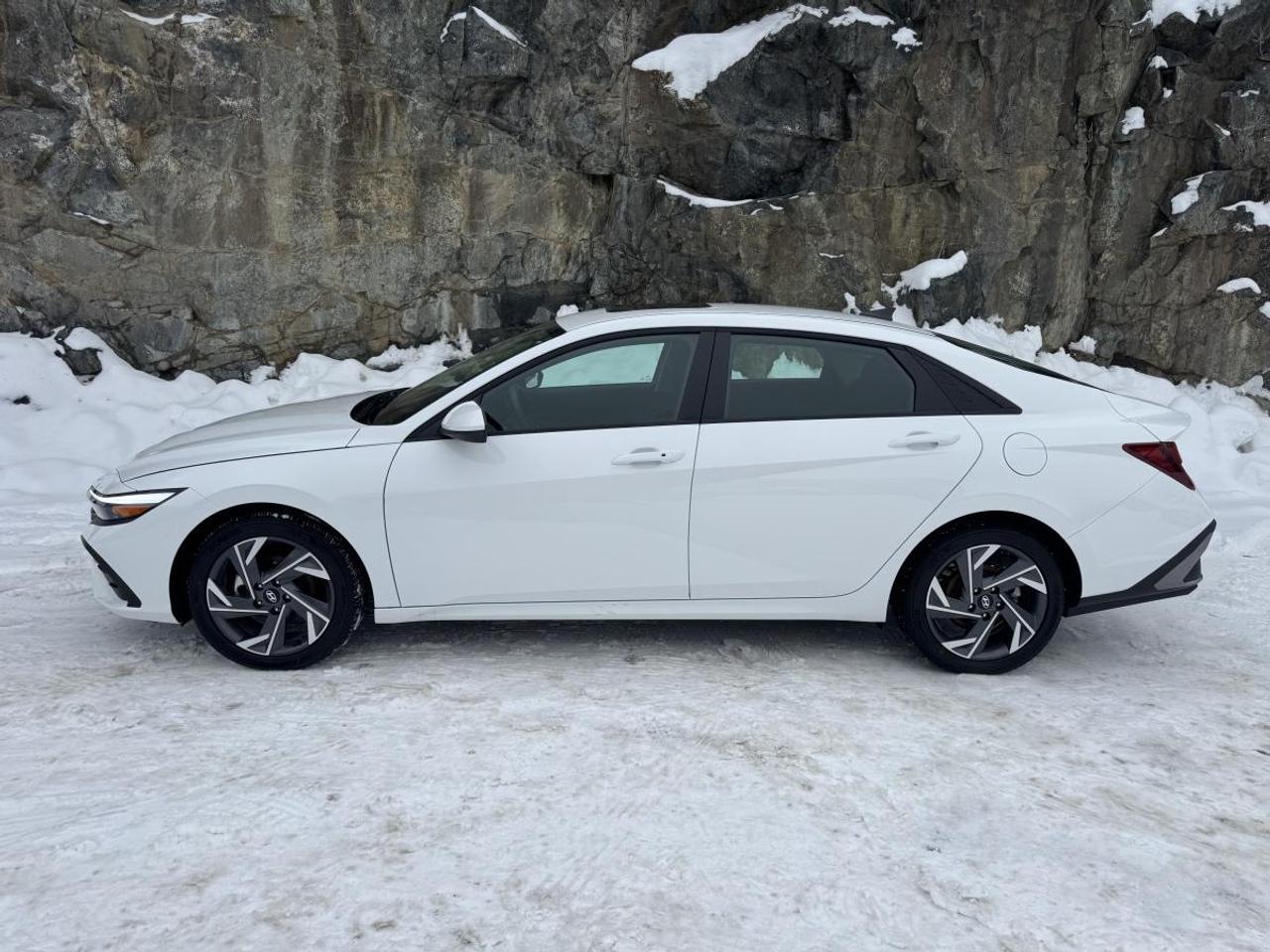 2025 Hyundai Elantra Preferred IVT w/Tech Pkg Photo