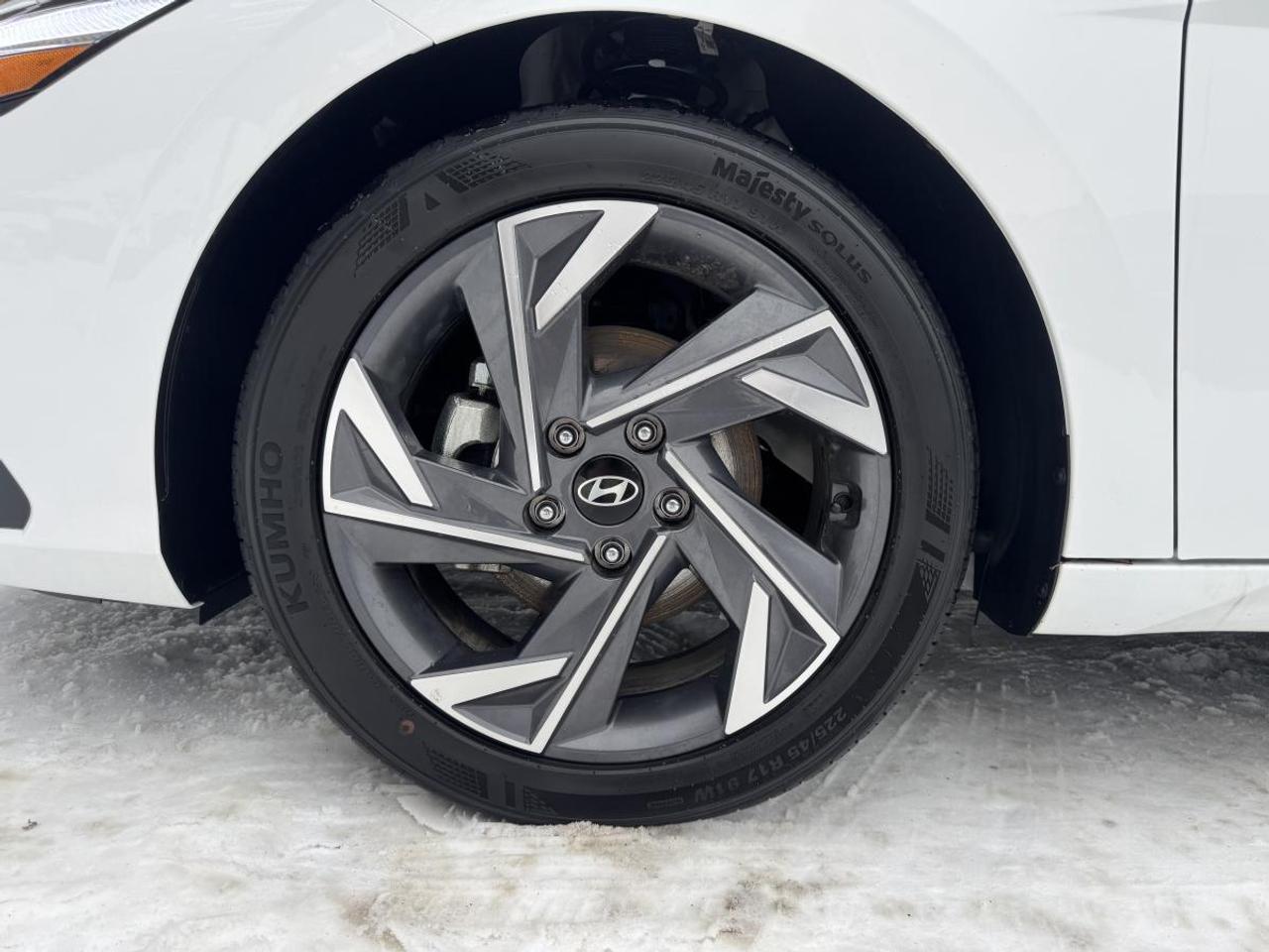 2025 Hyundai Elantra Preferred IVT w/Tech Pkg Photo