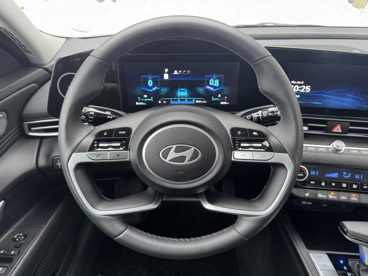 2025 Hyundai Elantra Preferred IVT w/Tech Pkg Photo