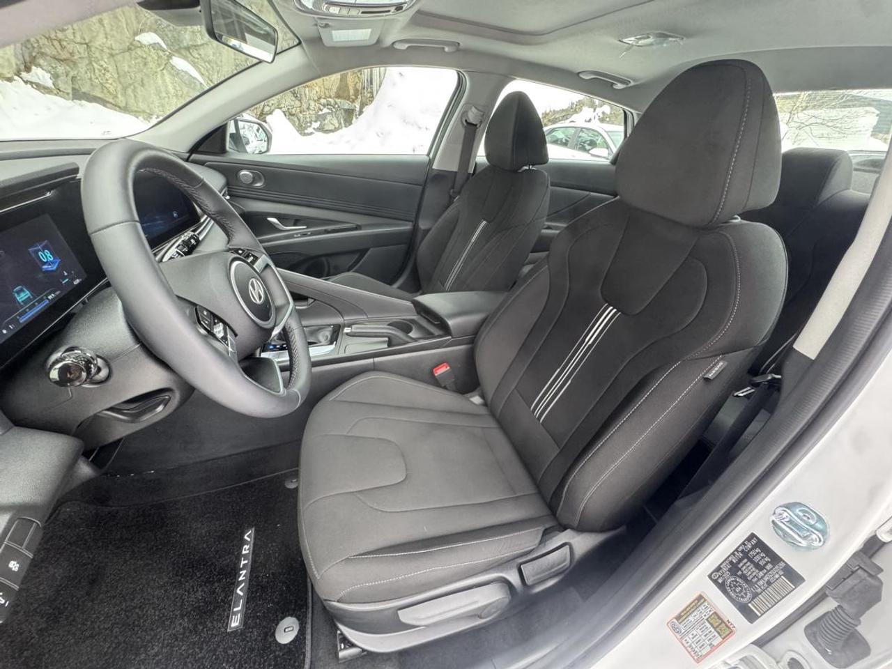 2025 Hyundai Elantra Preferred IVT w/Tech Pkg Photo
