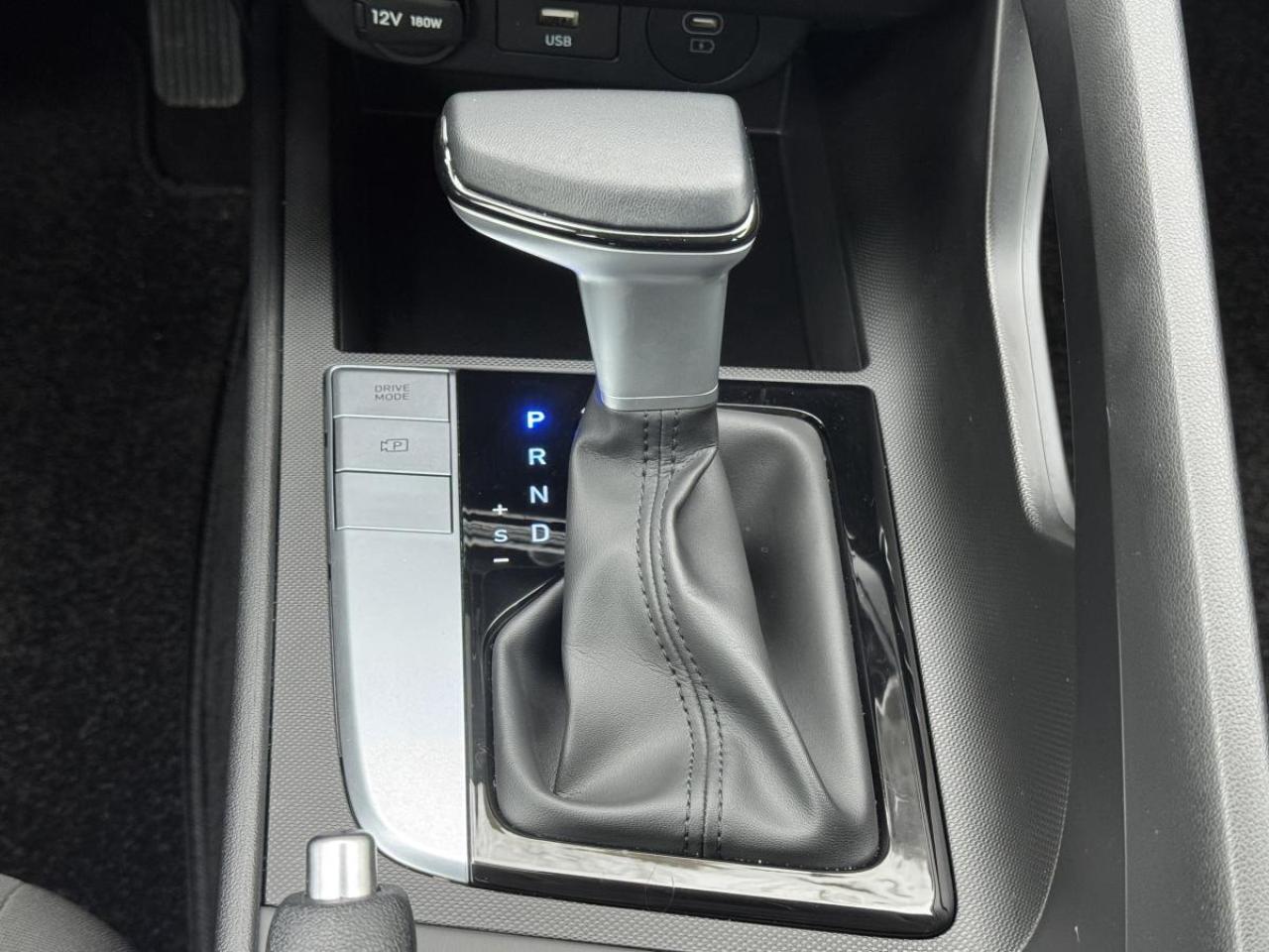 2025 Hyundai Elantra Preferred IVT w/Tech Pkg Photo