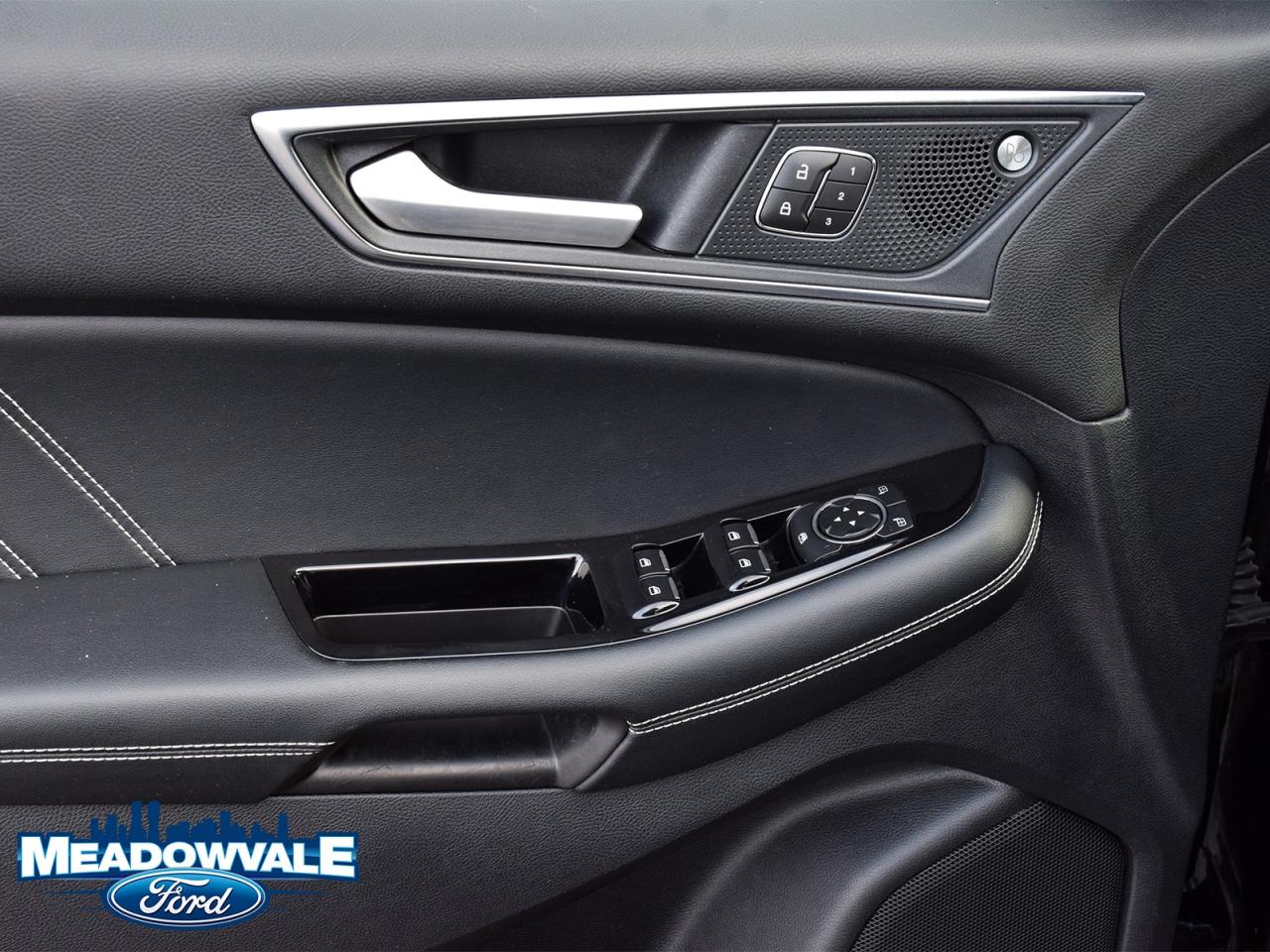 2020 Ford Edge ST Photo