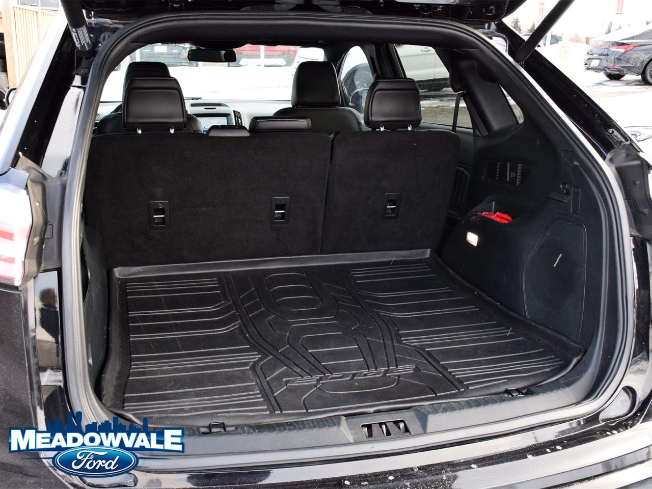 2020 Ford Edge ST Photo