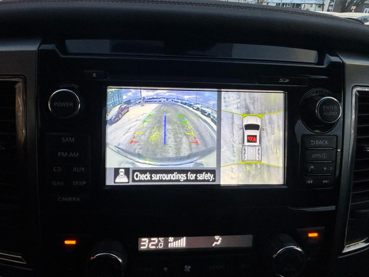 2017 Nissan Titan Platinum Reserve Photo4