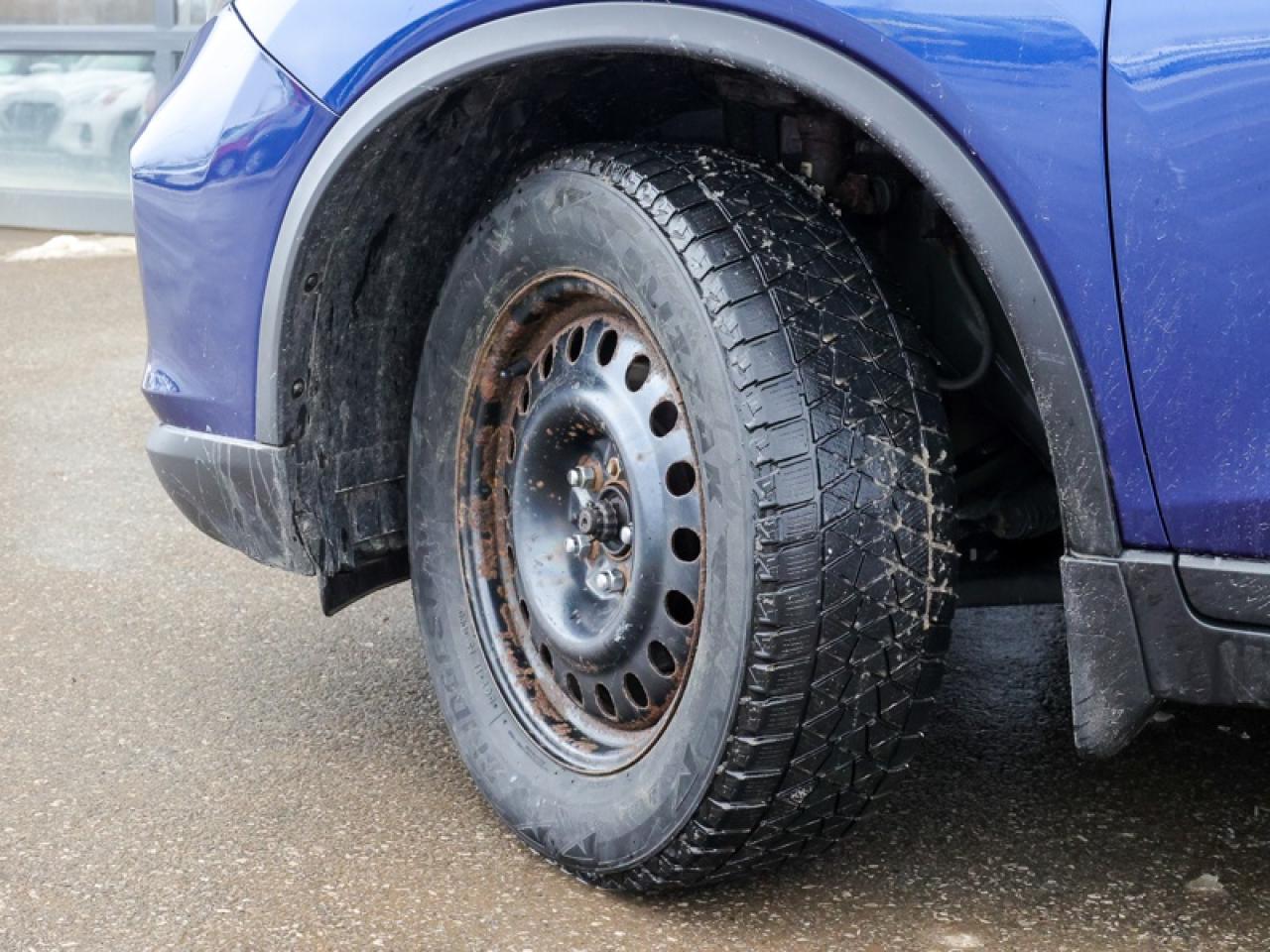 2020 Nissan Rogue - $134 B/W Photo