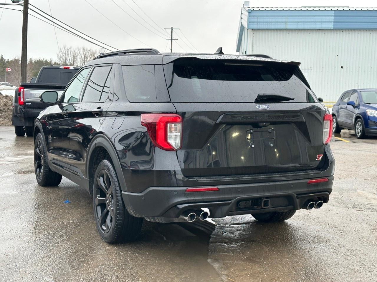 2022 Ford Explorer ST 4WD Photo