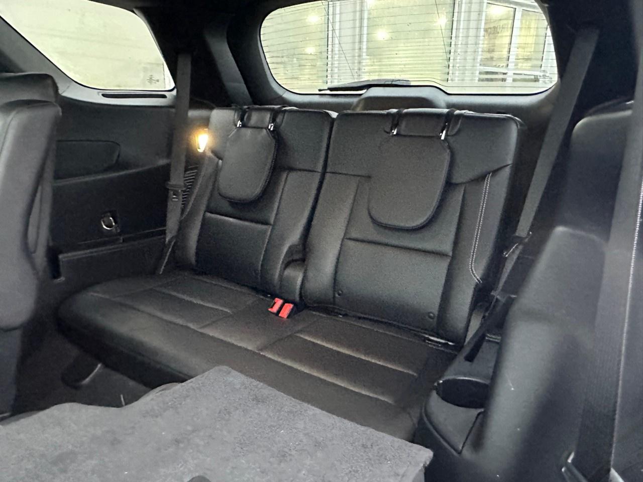 2022 Ford Explorer ST 4WD Photo