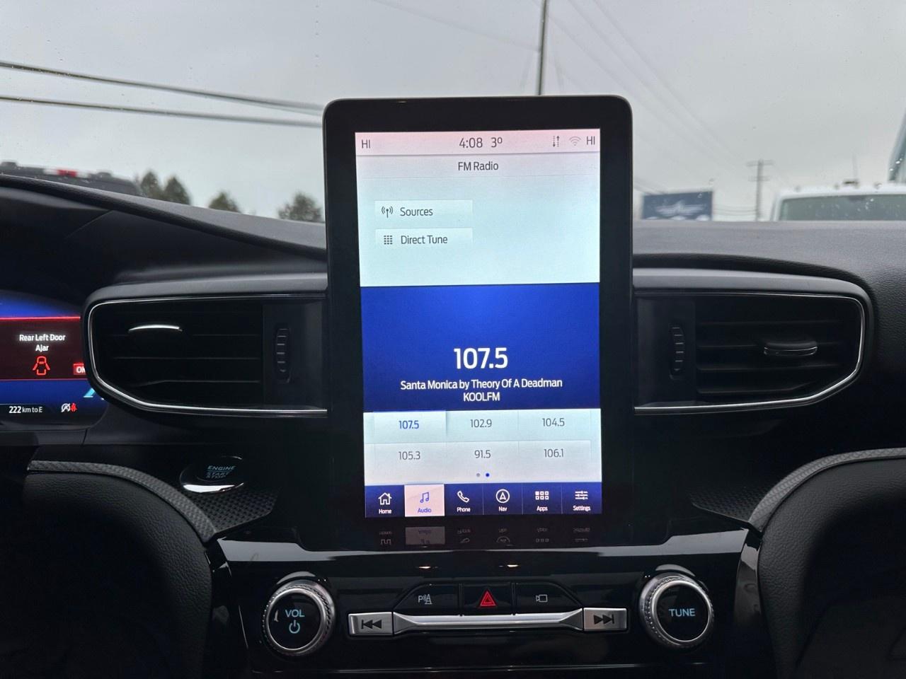 2022 Ford Explorer ST 4WD Photo