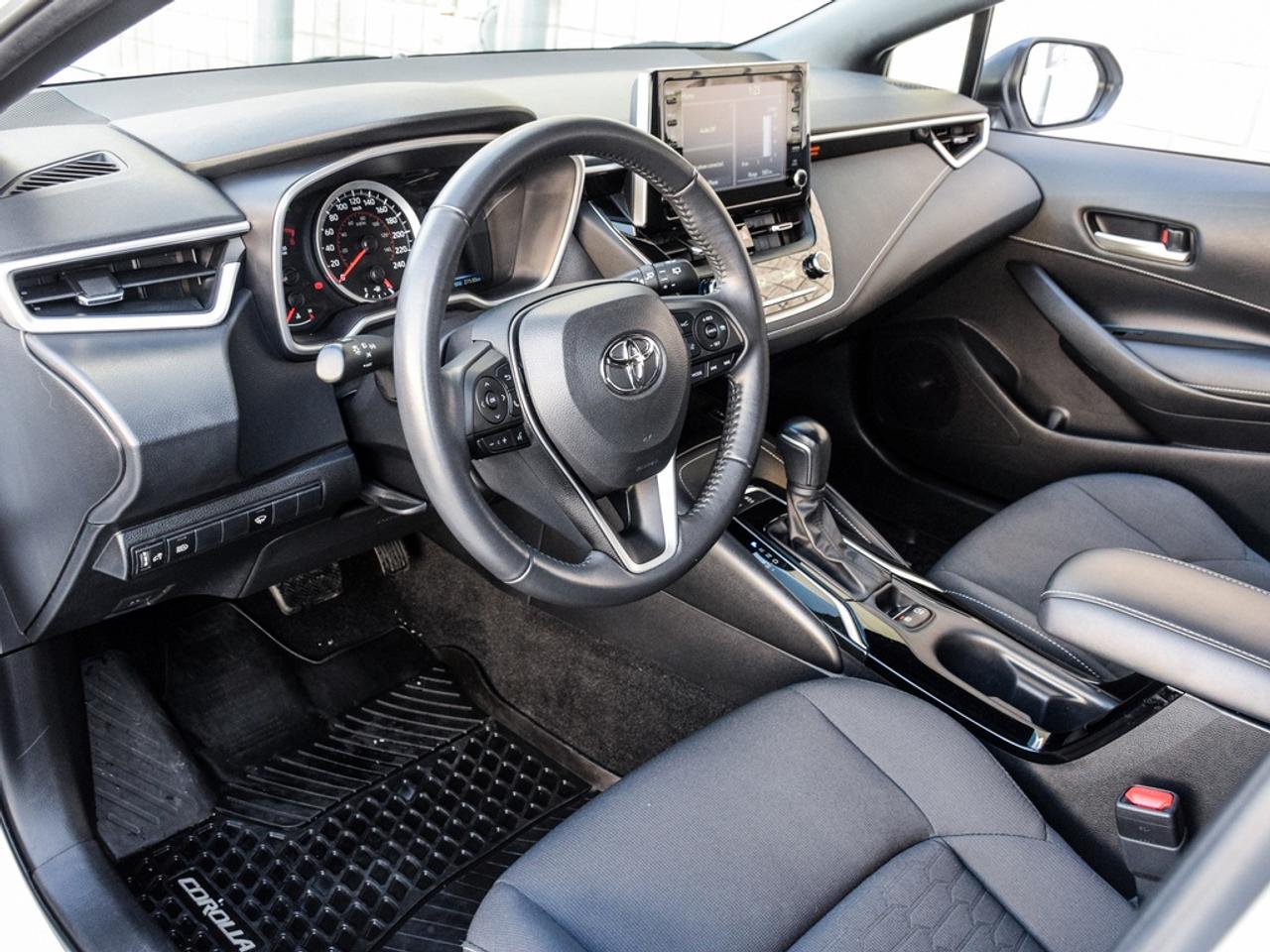 2022 Toyota Corolla Hatchback Photo
