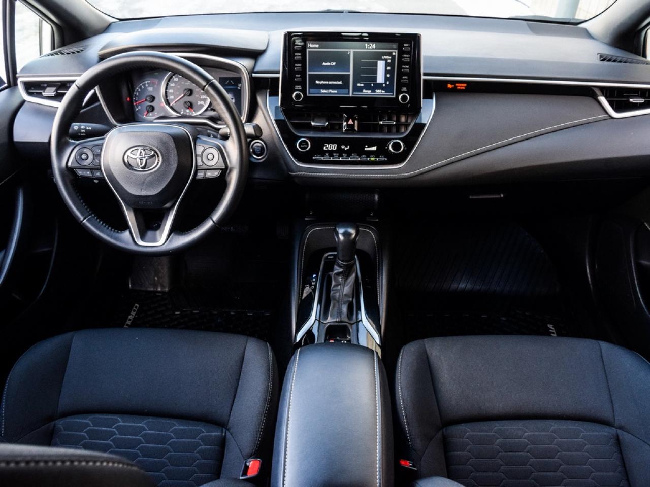 2022 Toyota Corolla Hatchback Photo