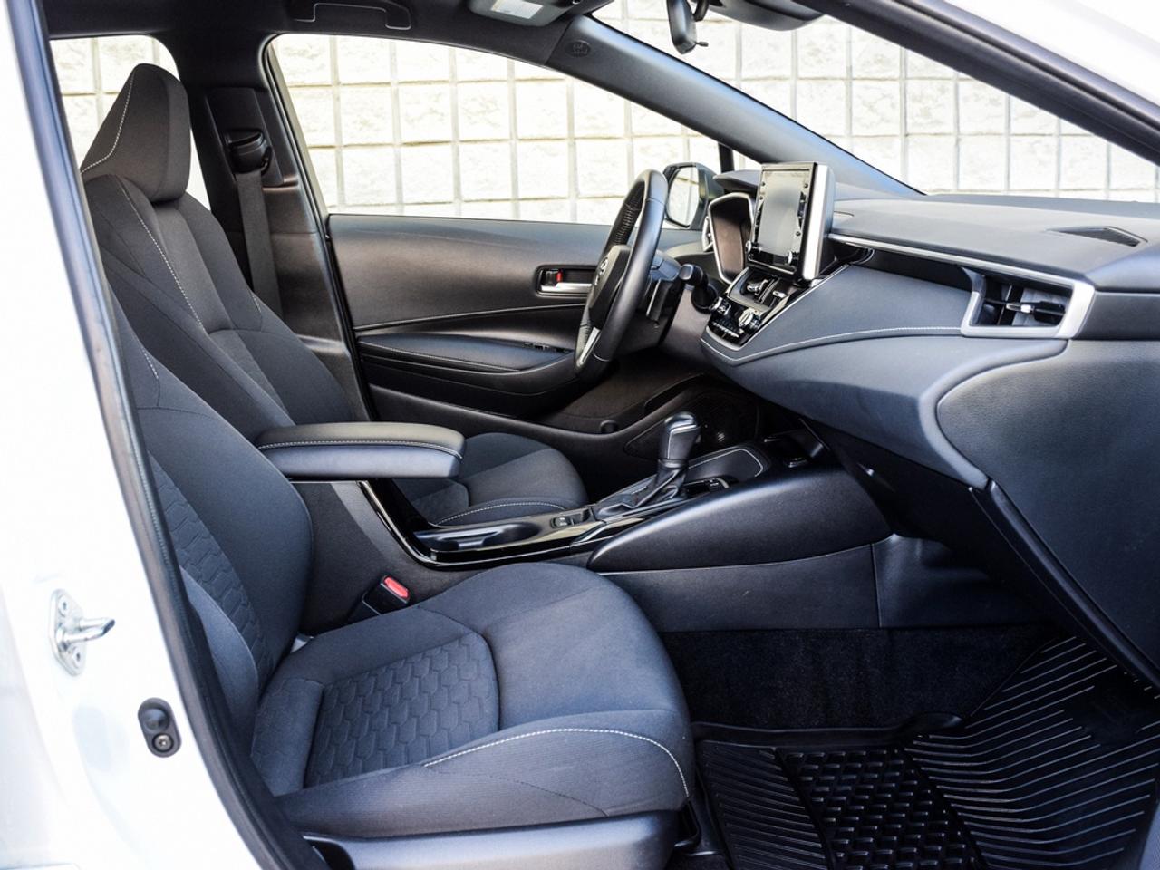 2022 Toyota Corolla Hatchback Photo