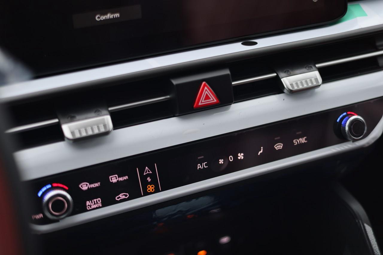 2026 Kia Sportage EX Premium AWD w/Red Interior Photo