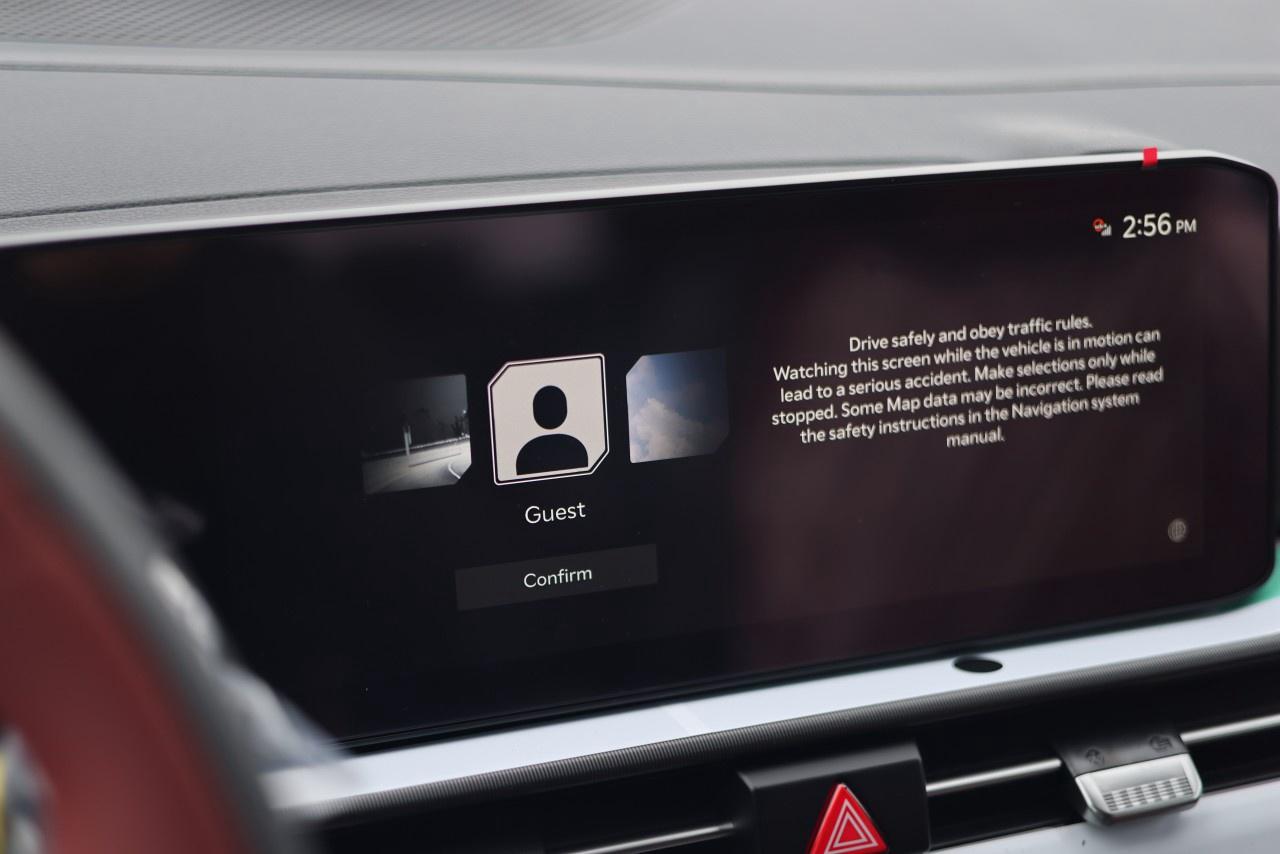 2026 Kia Sportage EX Premium AWD w/Red Interior Photo