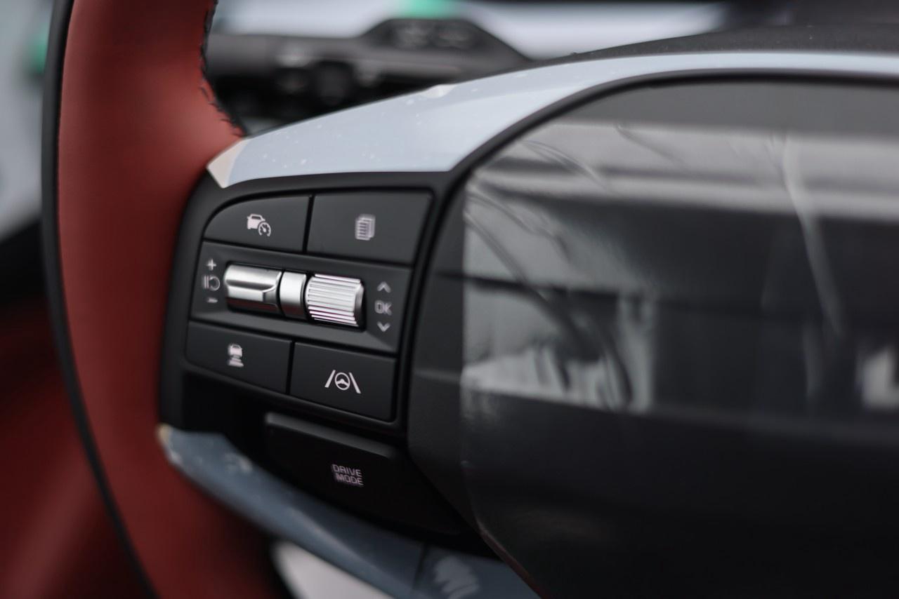 2026 Kia Sportage EX Premium AWD w/Red Interior Photo