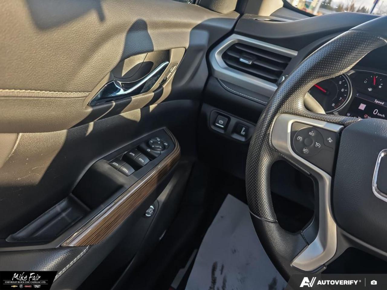 2023 GMC Acadia SLE 6 Passanger Seating, Cruise Control, Apple CarPlay, Android Auto Photo