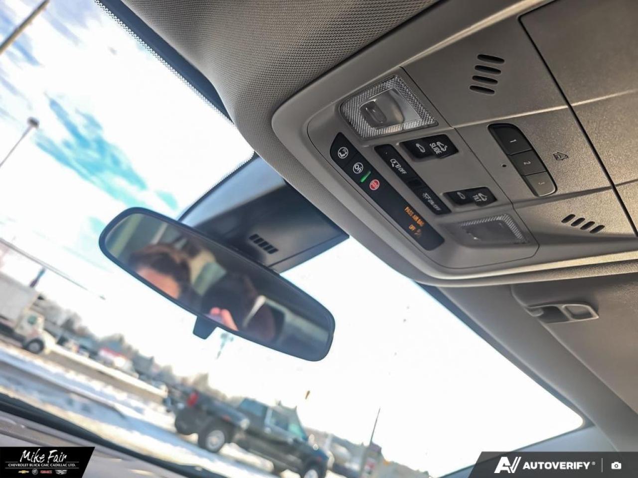 2023 GMC Acadia SLE 6 Passanger Seating, Cruise Control, Apple CarPlay, Android Auto Photo