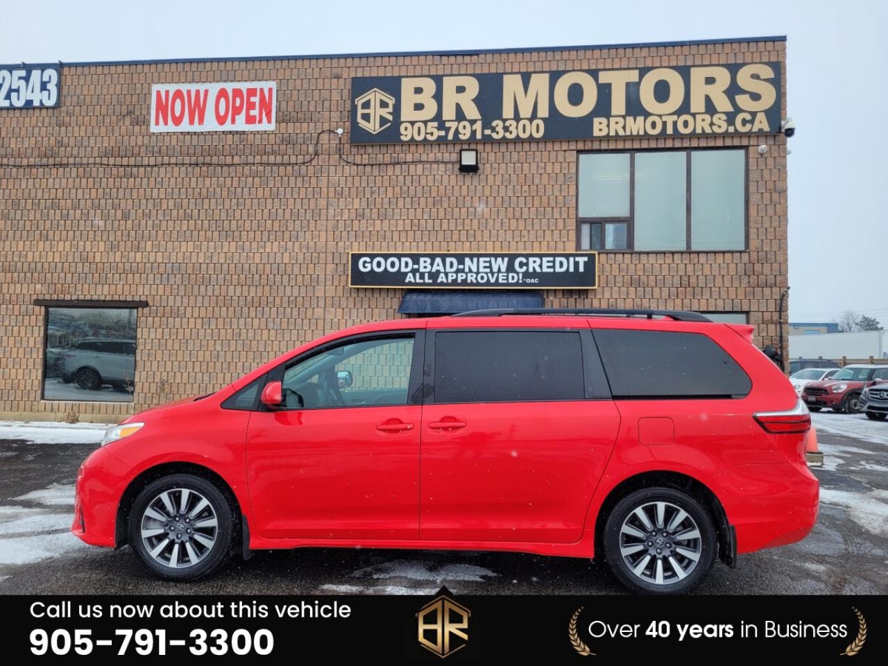 2018 Toyota Sienna LE | AWD Photo4