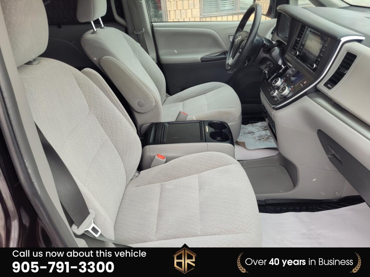 2018 Toyota Sienna LE | AWD Photo