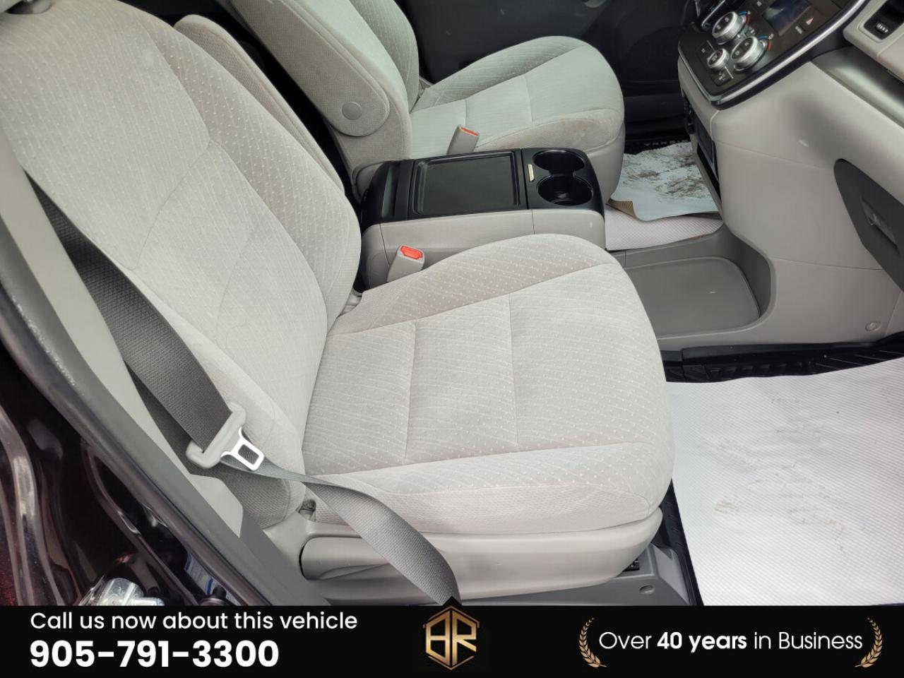 2018 Toyota Sienna LE | AWD | Power doors Photo