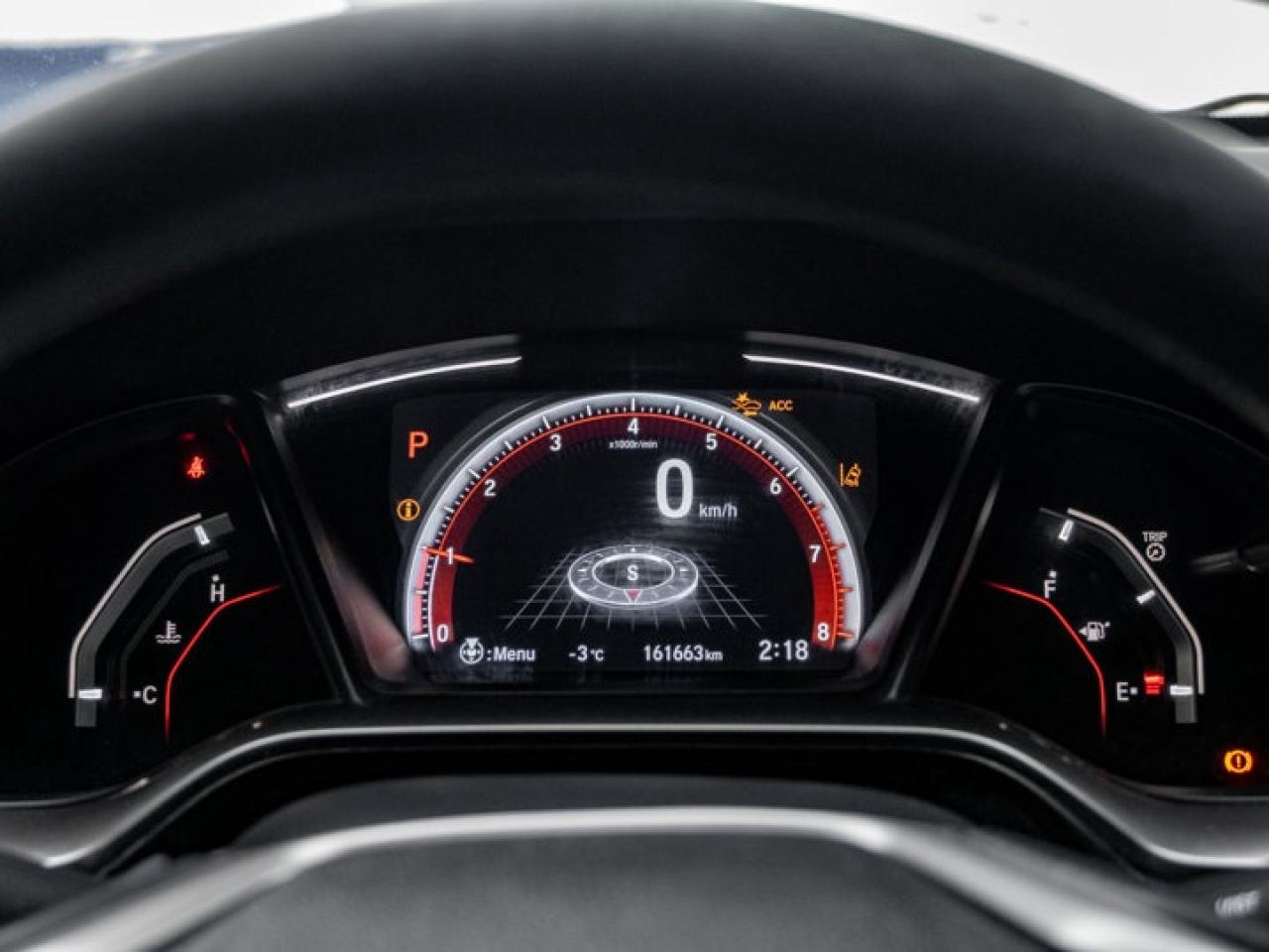 2020 Honda Civic Hatchback Sport Touring Photo3