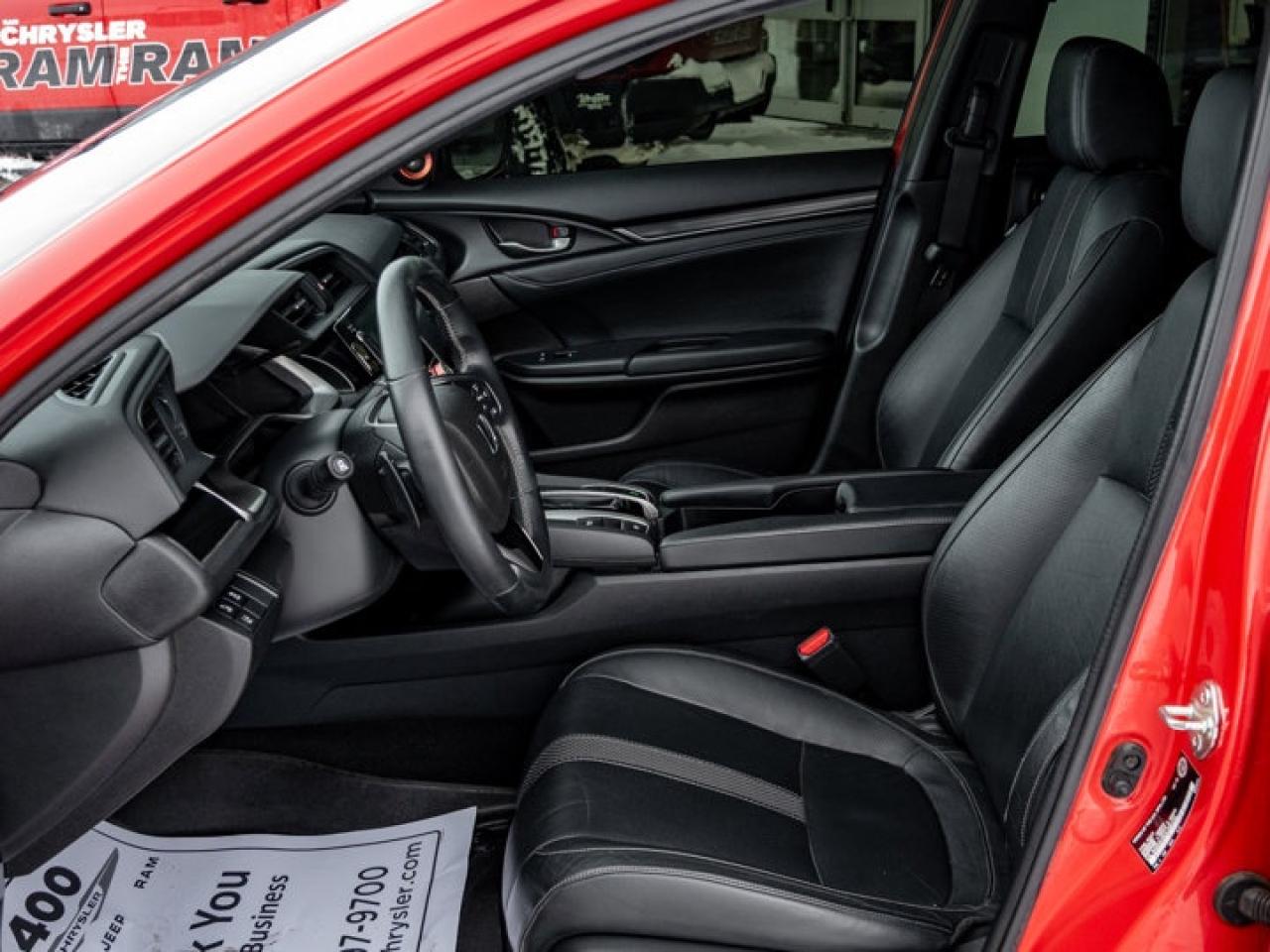 2020 Honda Civic Hatchback Sport Touring Photo