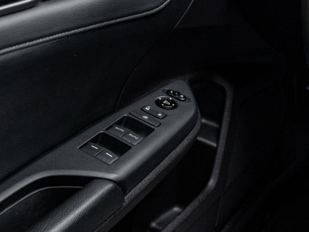 2020 Honda Civic Hatchback Sport Touring Photo