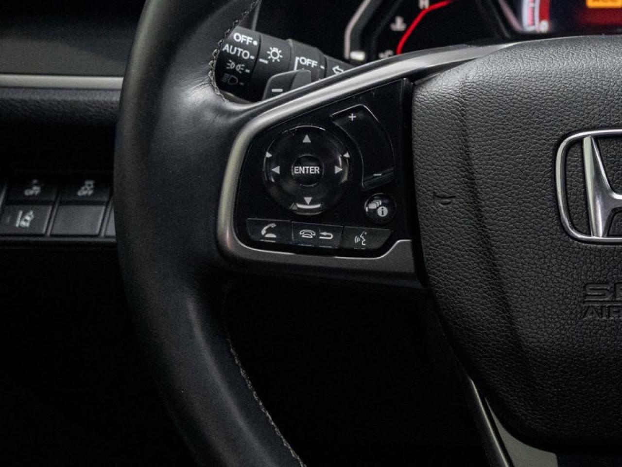 2020 Honda Civic Hatchback Sport Touring Photo