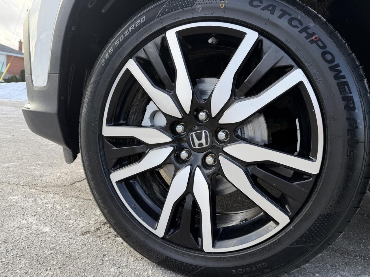 2020 Honda Pilot Touring 7-Passenger Photo