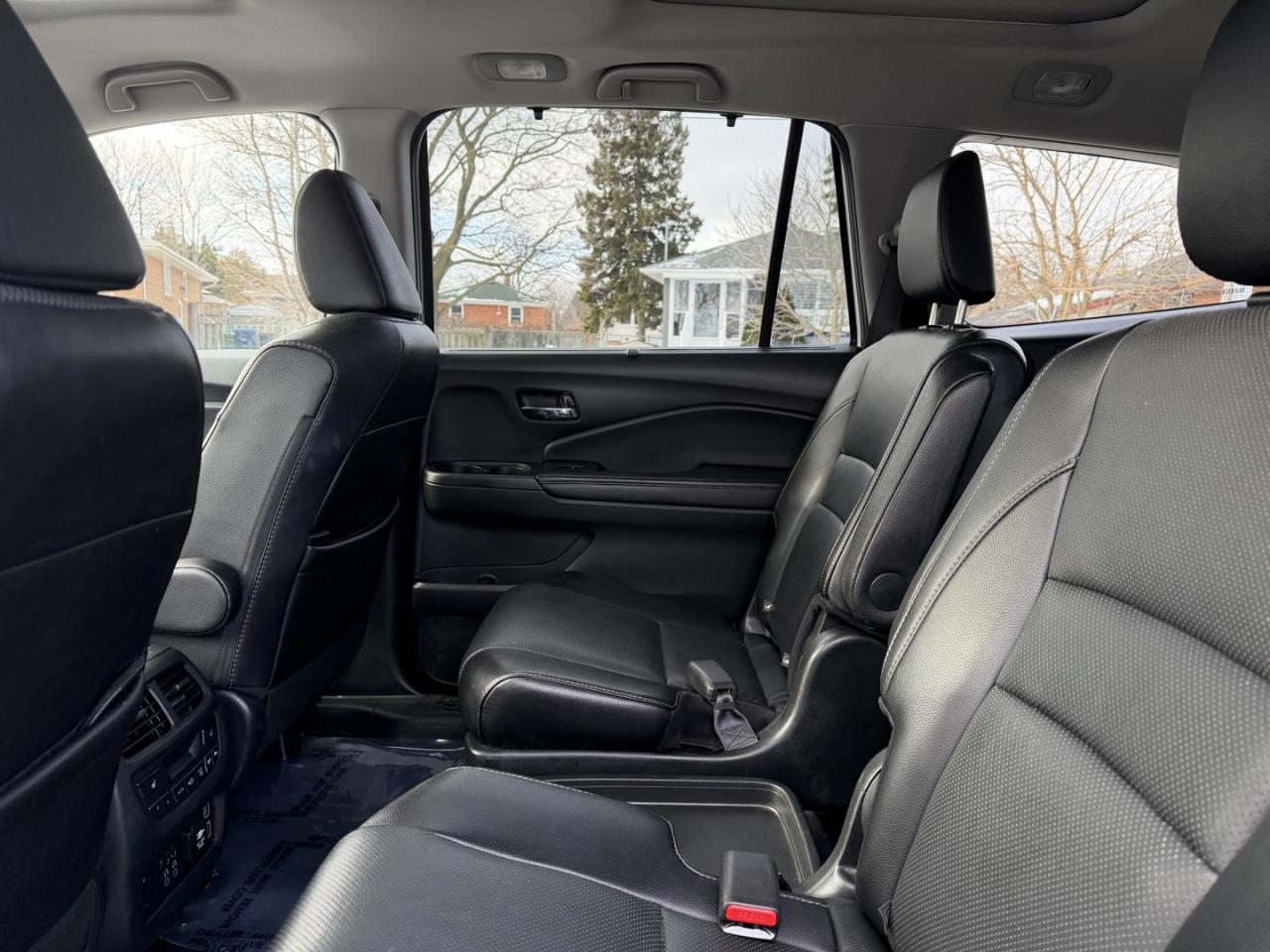 2020 Honda Pilot Touring 7-Passenger Photo