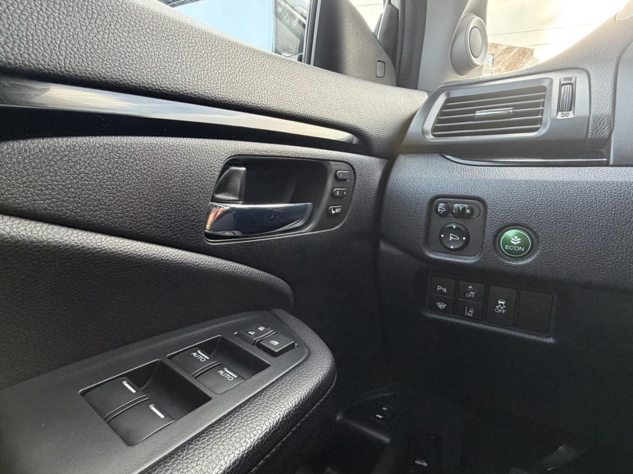 2020 Honda Pilot Touring 7-Passenger Photo