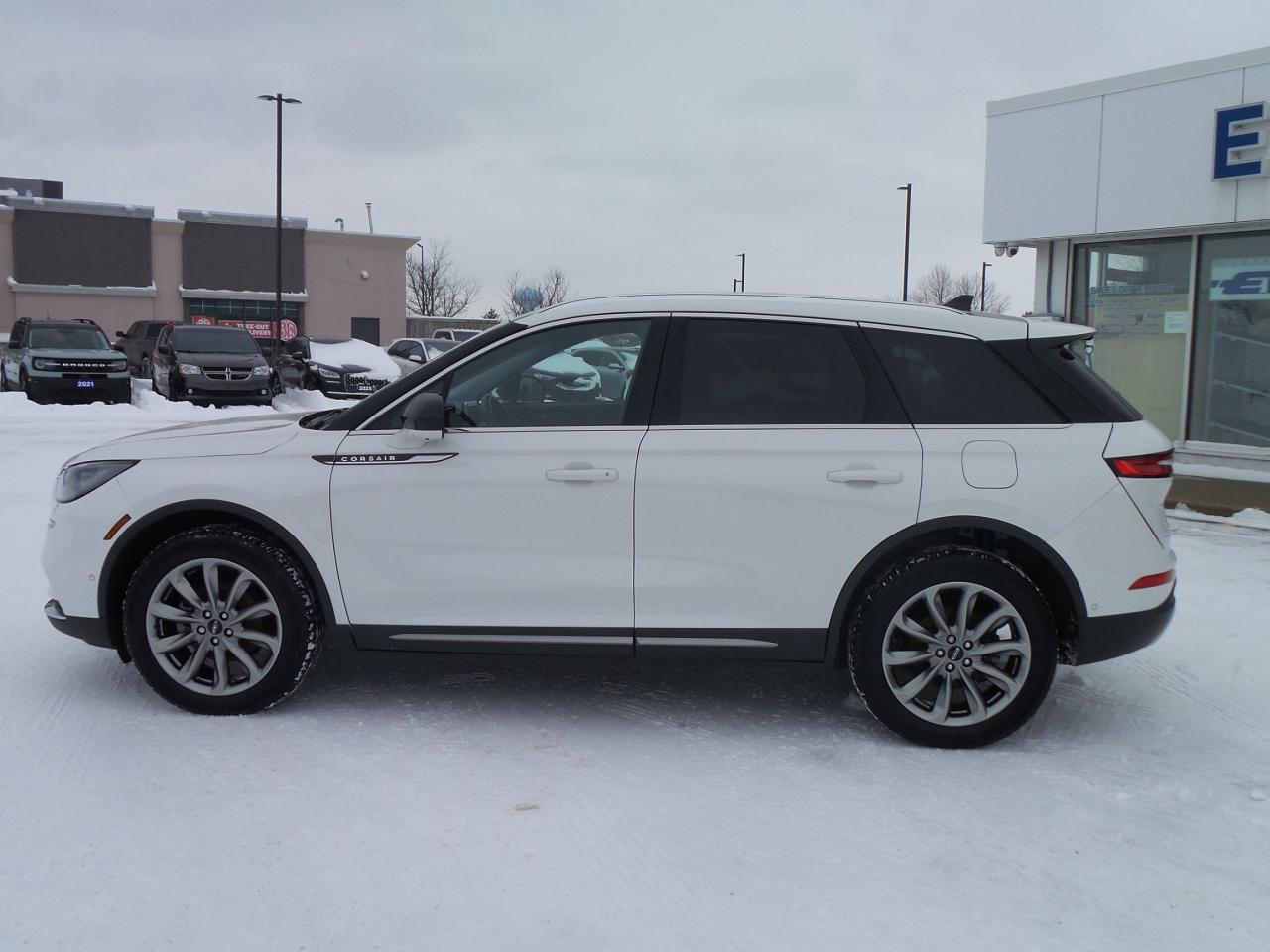 2021 Lincoln Corsair AWD, 19" RIMS, PREMIUM PACK, 360-CAMERA, LOW KM'S! Photo