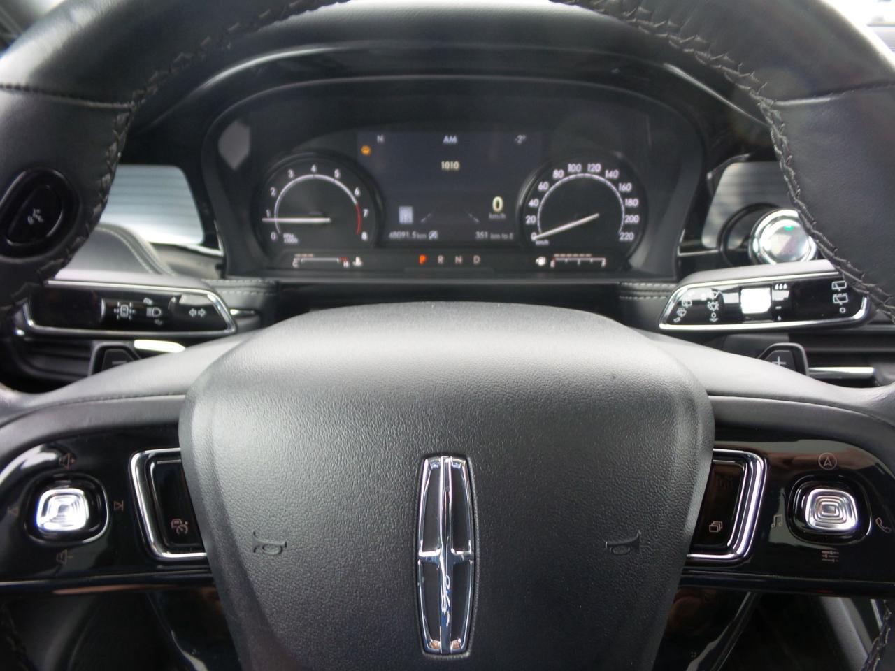 2021 Lincoln Corsair AWD, 19" RIMS, PREMIUM PACK, 360-CAMERA, LOW KM'S! Photo