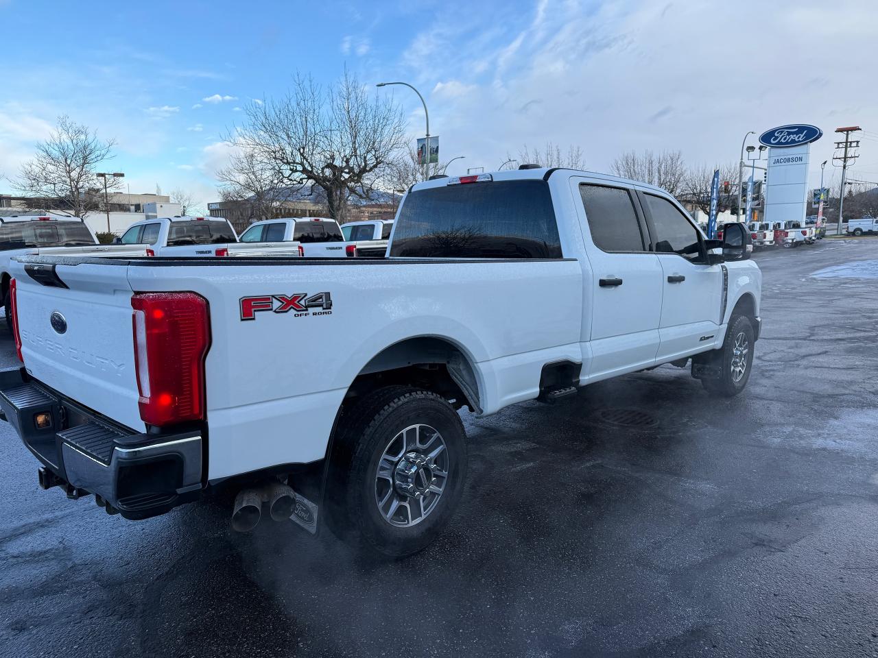 2025 Ford F-350 Super Duty SRW XLT Photo4