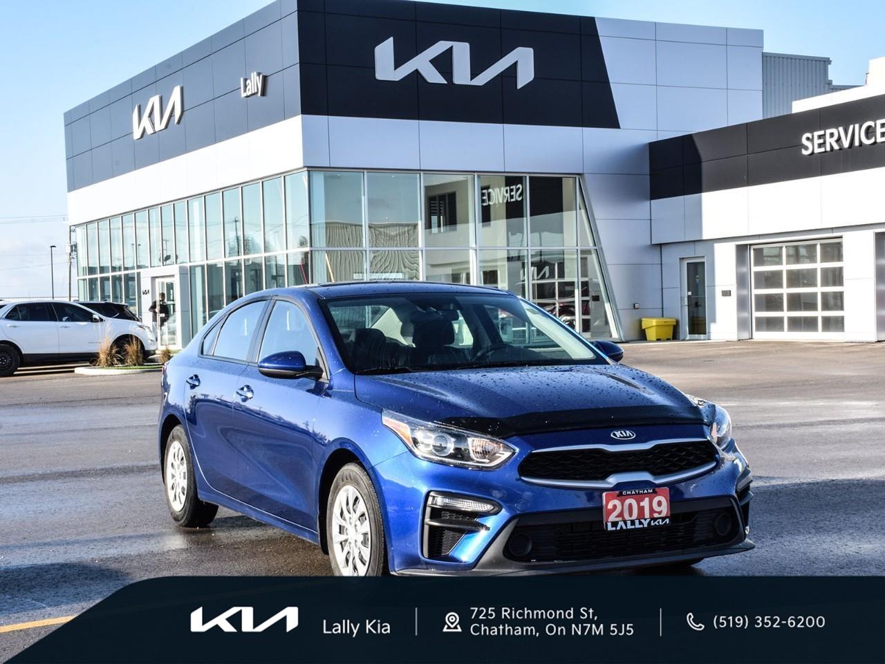 2019 Kia Forte LX New Arrival | Low KMs | Clean CarFax | Heated Seats Photo0