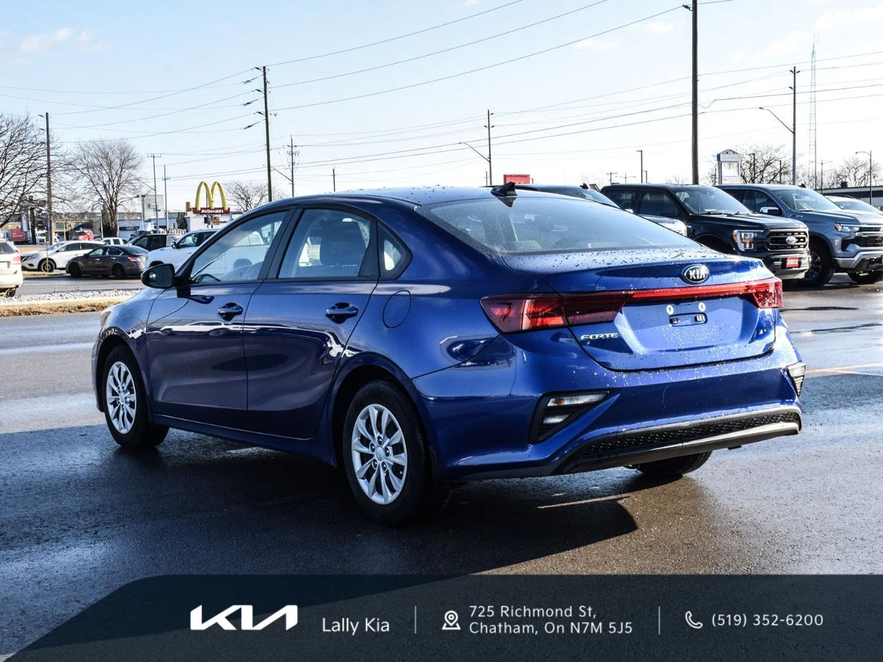 2019 Kia Forte LX New Arrival | Low KMs | Clean CarFax | Heated Seats Photo3
