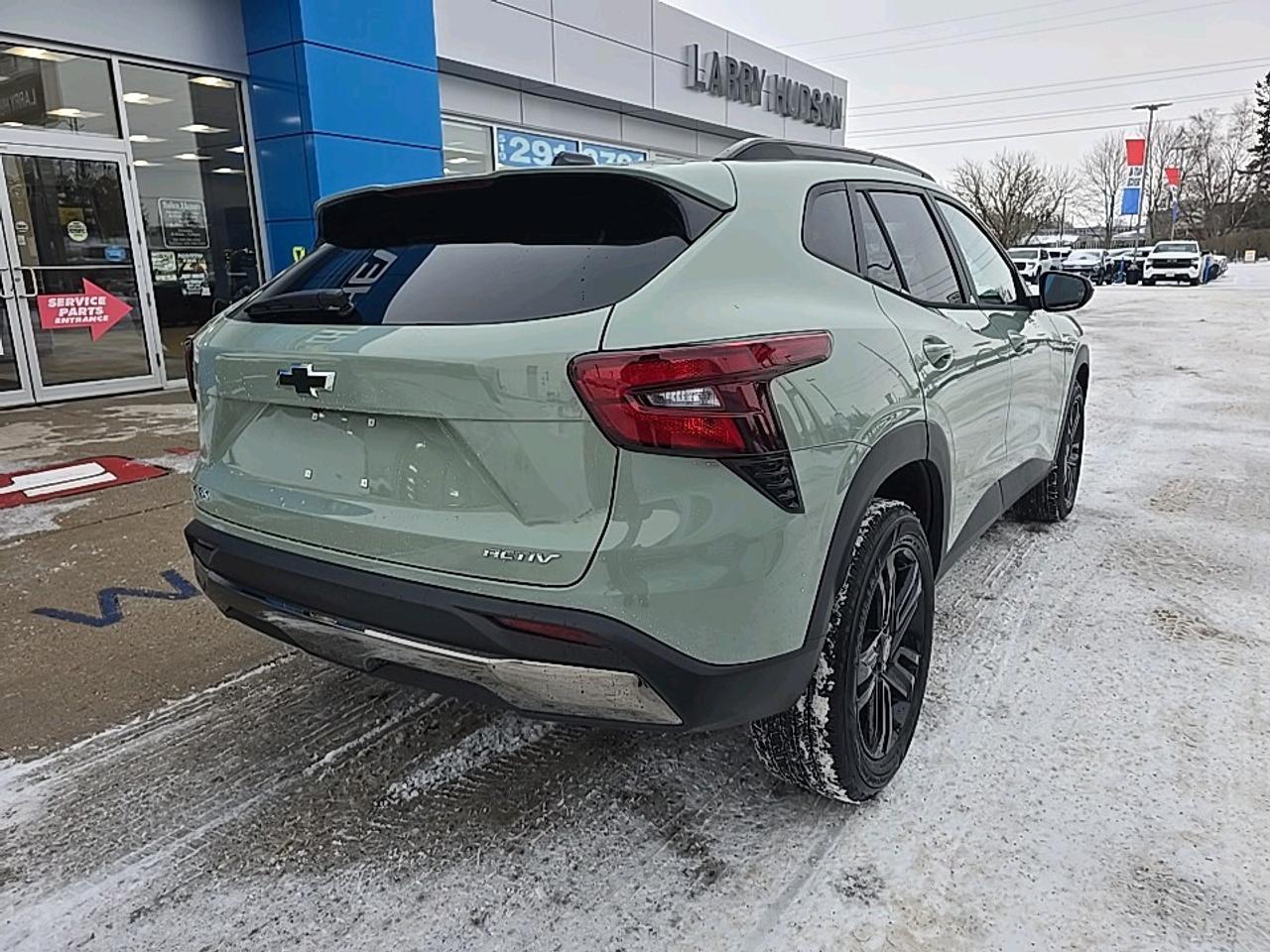 2026 Chevrolet Trax ACTIV Photo2