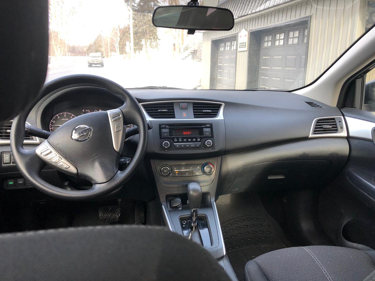 2016 Nissan Sentra S - Photo #7