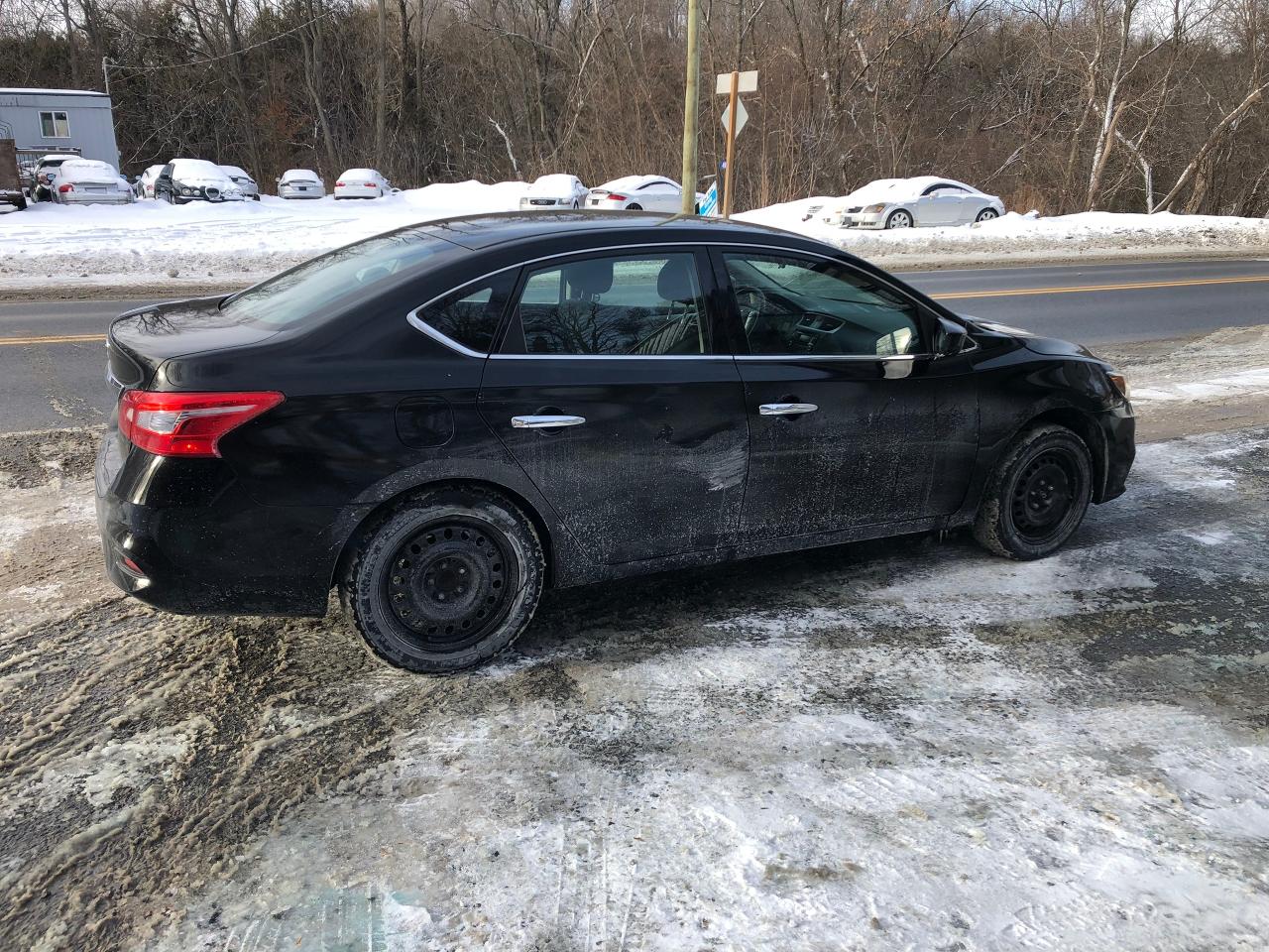 2016 Nissan Sentra S Photo3
