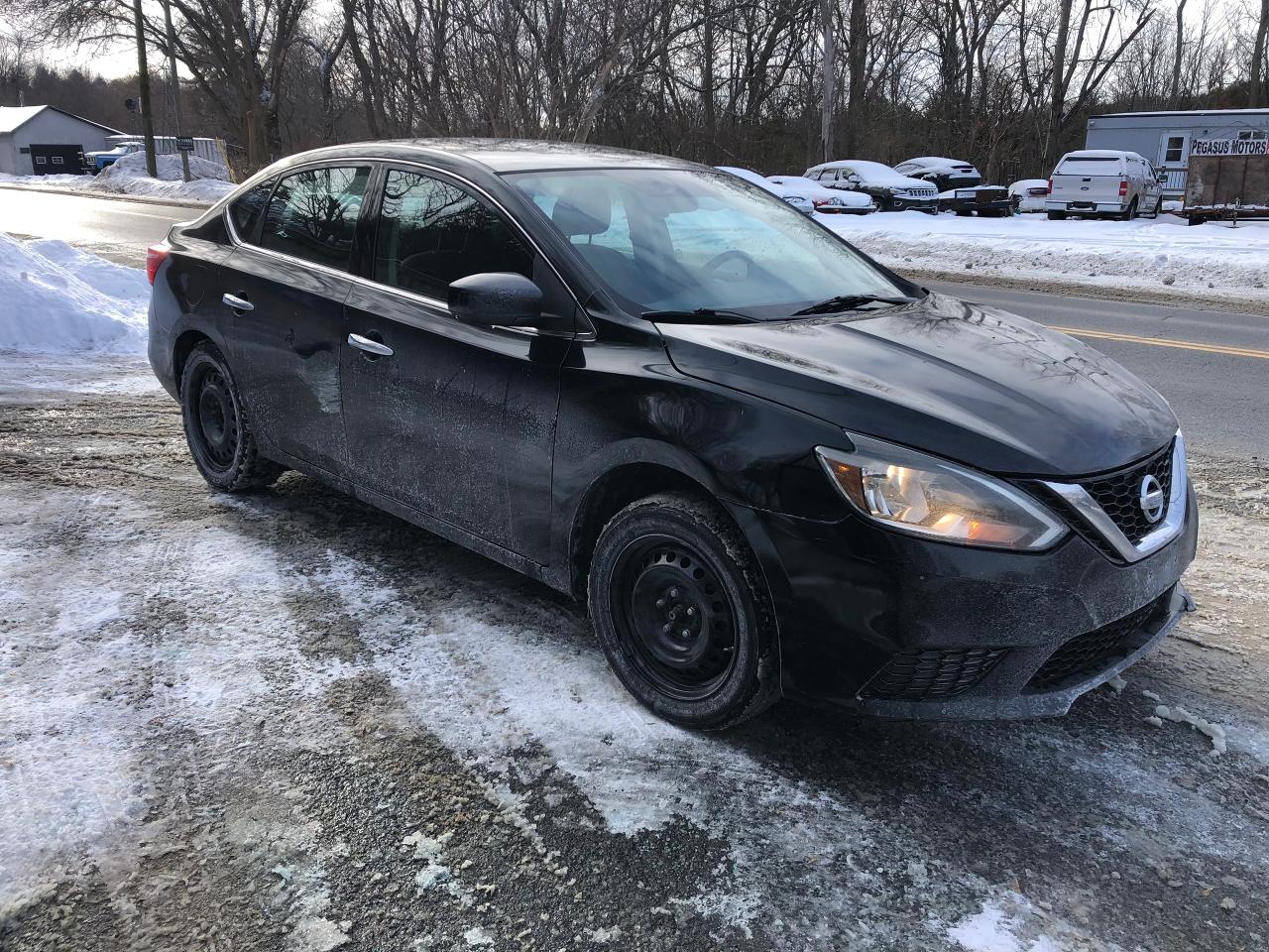2016 Nissan Sentra S Photo