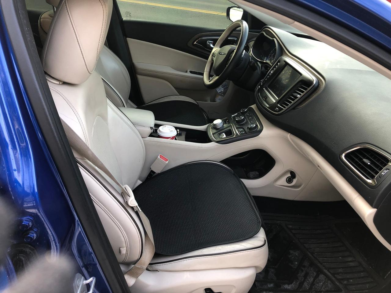 2015 Chrysler 200 C Photo