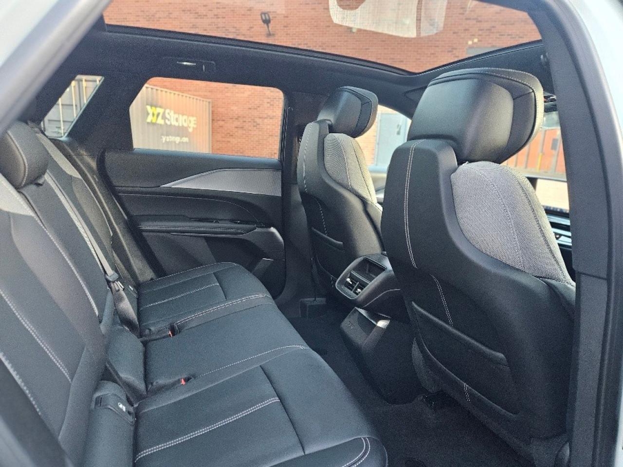 2024 Cadillac LYRIQ TECH-505KM EV RANGE-FULL WARRANTY-CLEAN CARFAX Photo