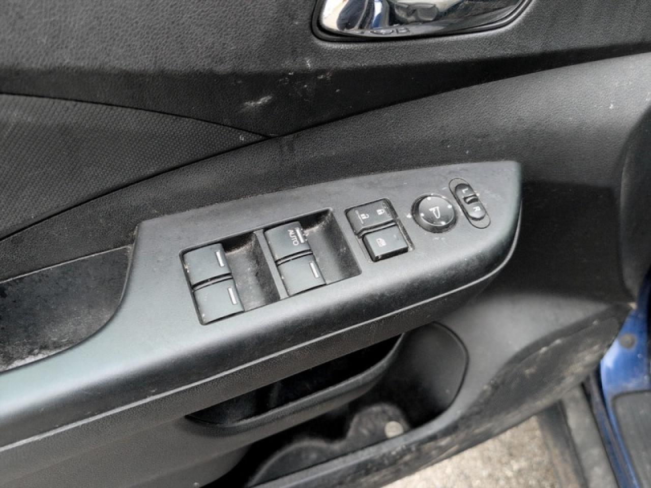 2016 Honda CR-V SE Photo