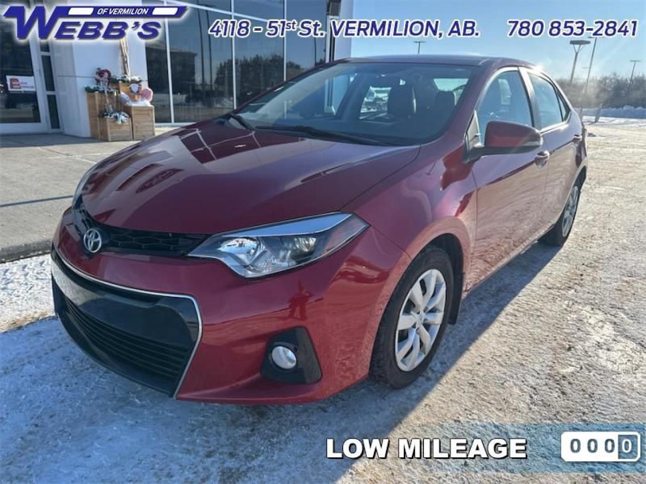 2014 Toyota Corolla S Photo1