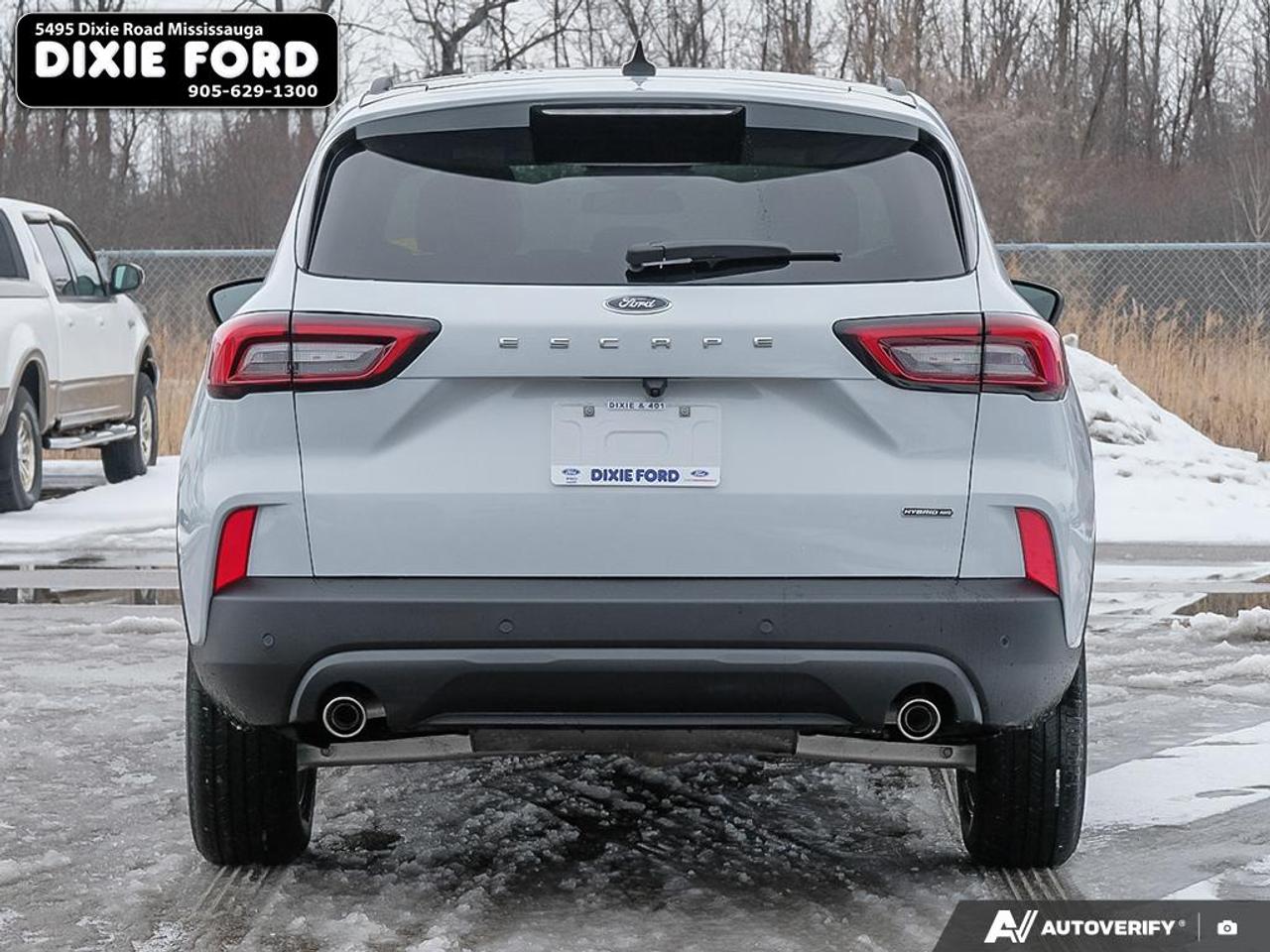 2026 Ford Escape ST-Line Photo4