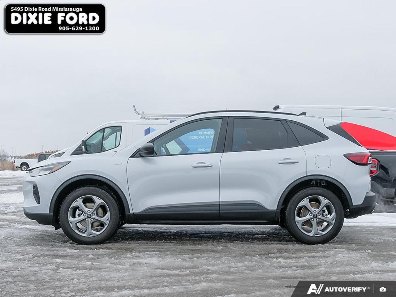 2026 Ford Escape ST-Line Photo2
