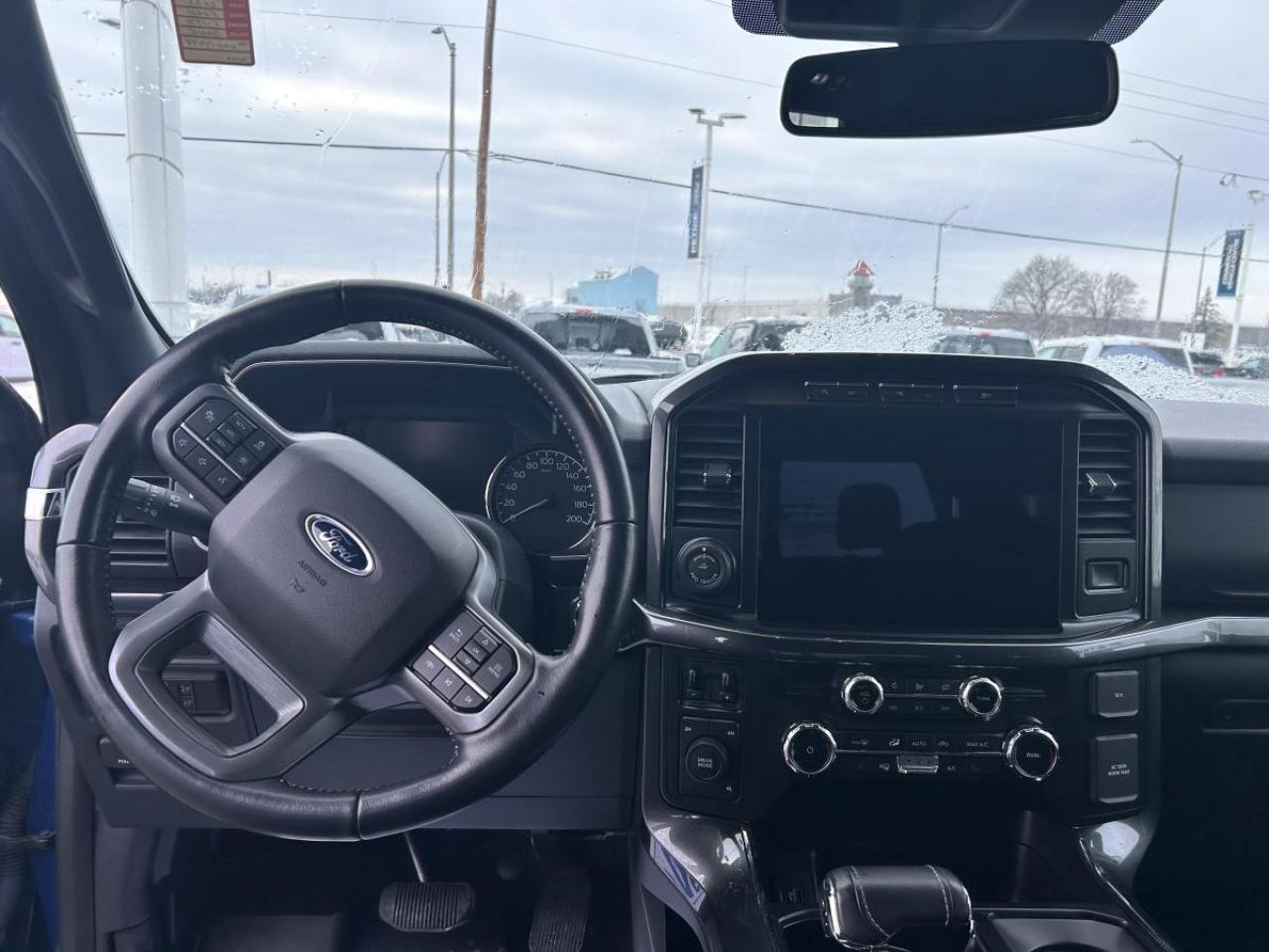 2022 Ford F-150 XLT Photo