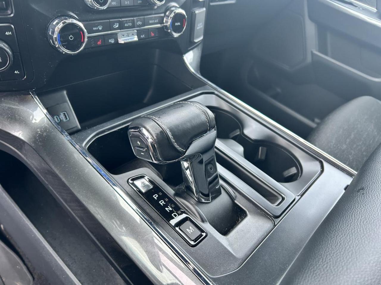 2022 Ford F-150 XLT Photo