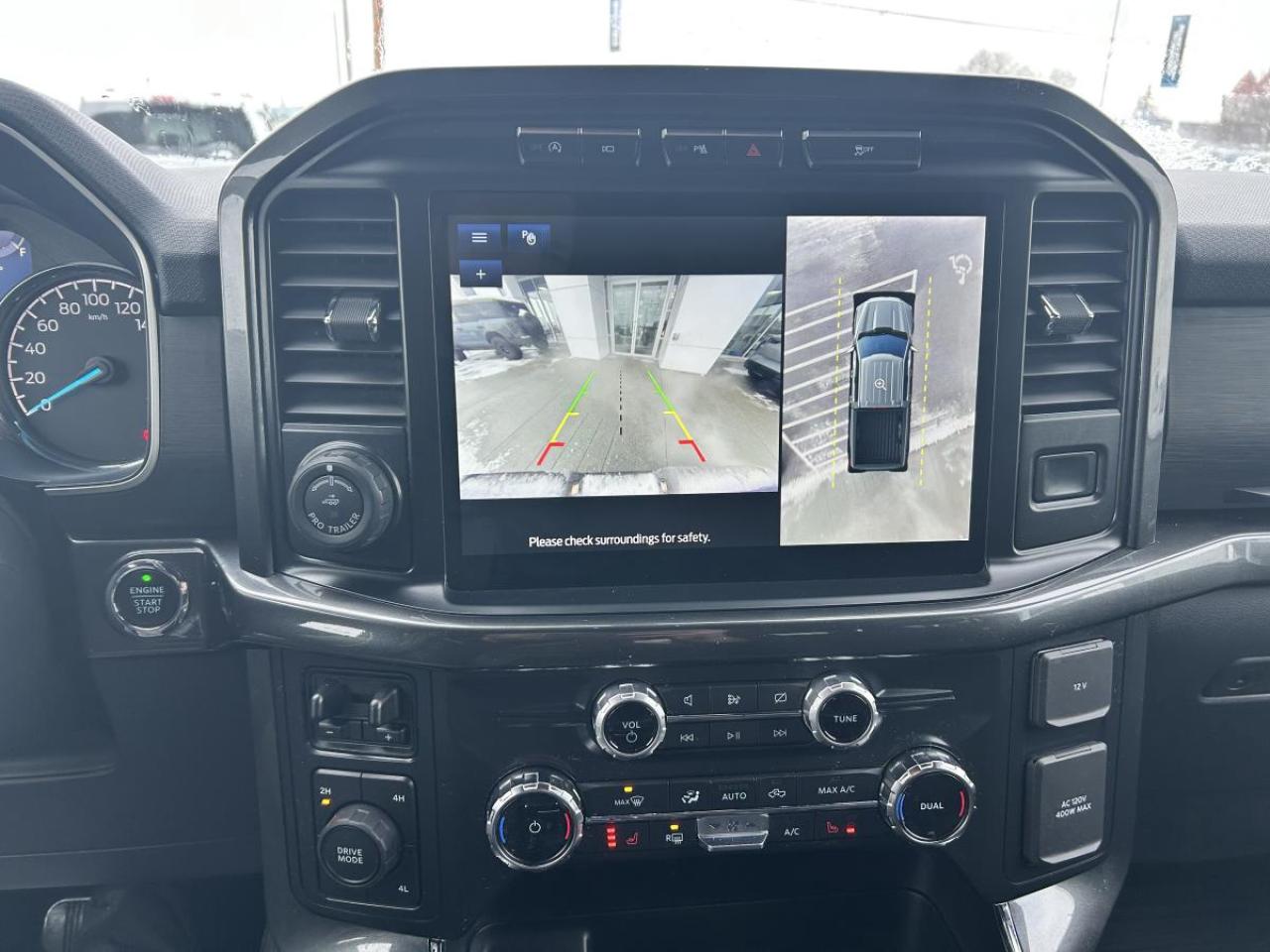 2022 Ford F-150 XLT Photo