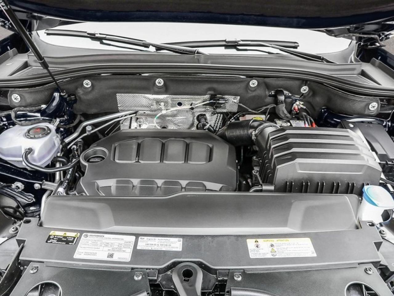 2026 Volkswagen Atlas Cross Sport Highline  - Leather Seats Photo